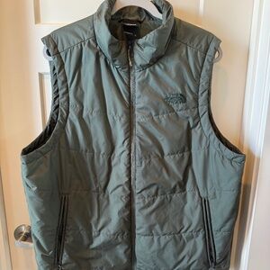 North face men’s vest XL